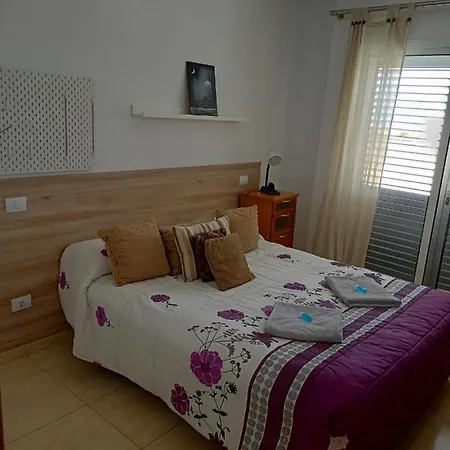Privada Con Balcon Vecindario (Gran Canaria)