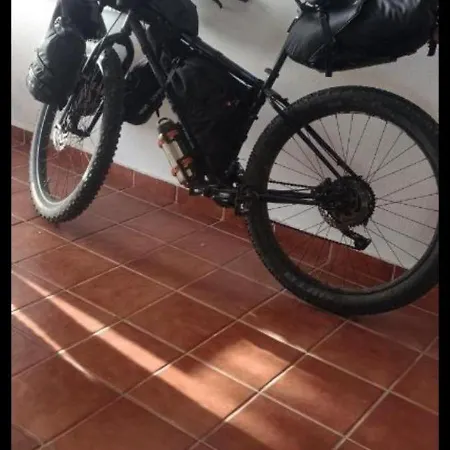 Privada Con Balcon * Vecindario (Gran Canaria)