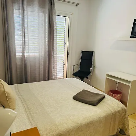 Privada Con Balcon Homestay
