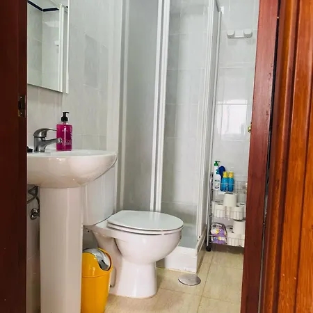 Privada Con Balcon Homestay *